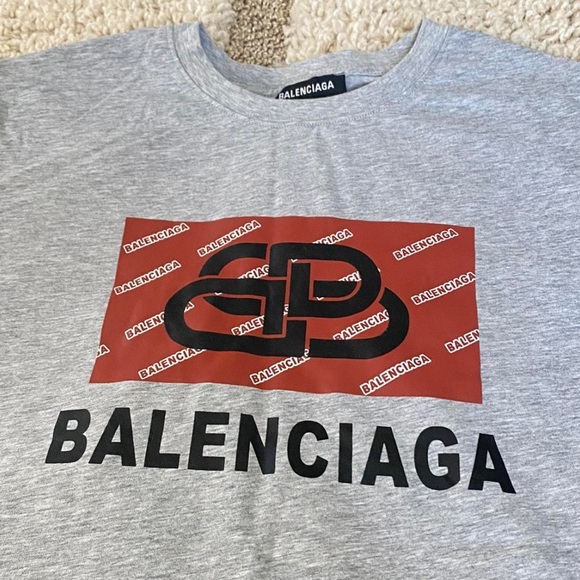 Lock Tshirt - Picture 3 of 4